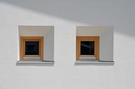 window-garage-small-window-1518574.jpg