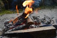 fire-campfire-flame-adventure-burn-1633352.jpg