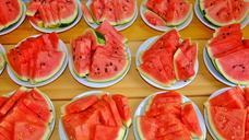 watermelon-red-fruit-sliced-melon-1040100.jpg