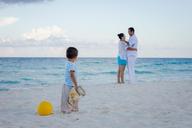 love-family-beach-holiday-children-1111816.jpg