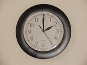 clock-time-wall-clock-1038497.jpg