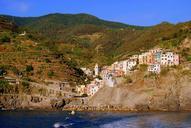 cinque-terre-cliff-houses-country-963722.jpg