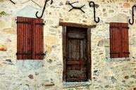 door-shutters-houses-old-house-1392287.jpg