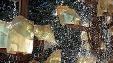 fountain-crystals-water-drip-941702.jpg