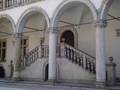 wawel-castle-courtyard-monument-1111326.jpg