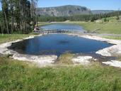 yellowstone-national-park-pond-1093682.jpg