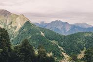 mountain-range-view-scenic-867237.jpg