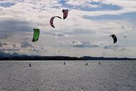 kite-surfing-surf-kitesurfing-402519.jpg