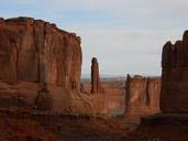 monument-valley-utah-scenic-912317.jpg