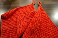 oven-mitts-red-crochet-wool-fabric-231963.jpg