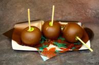 apples-candy-sweet-dessert-sugar-463619.jpg