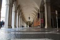 doge-s-palace-venice-gang-554809.jpg