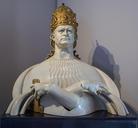 bust-pope-crown-key-museum-820080.jpg