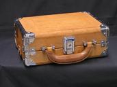 carrying-case-bag-traveling-19576.jpg