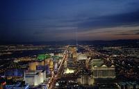 las-vegas-strip-sunset-night-720076.jpg