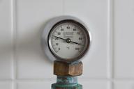 hospital-bad-thermostat-834336.jpg