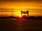 sunset-thames-river-england-646523.jpg