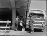 San_Bruno,_California._A_Greyhound_bus_bringing_evacuees_to_the_assembly_center._-_NARA_-_537490.jpg