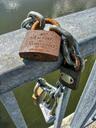 love-by-wlodek-chain-bridge-1320390.jpg