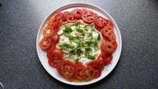 tomatoes-food-italian-red-670817.jpg