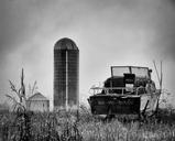 monochrome-black-and-white-silo-1451430.jpg