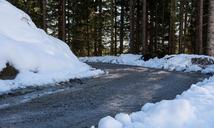 road-winter-wintry-forest-509526.jpg