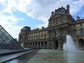 louvre-paris-france-pyramid-498361.jpg