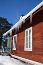 winter-house-red-ice-cold-snowy-685771.jpg