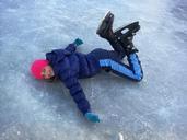 ice-skating-fall-girl-laugh-happy-705183.jpg