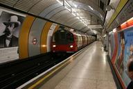 subway-train-subway-station-252793.jpg