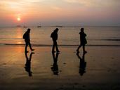 silhouettes-spacer-coast-character-1331670.jpg