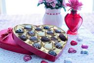 valentine-s-day-chocolates-day-love-1182252.jpg