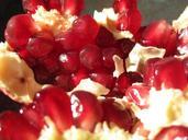 pomegranate-seeds-red-fresh-545471.jpg