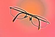 glasses-reading-glasses-sehhilfe-705020.jpg