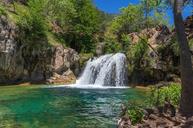 Waterfall_Trail_on_Fossil_Creek.jpg