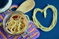 spaghetti-pasta-noodles-eat-lunch-1278854.jpg