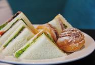 sandwiches-cream-puff-tomato-ham-623388.jpg