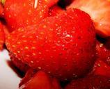 strawberry-fruit-delicious-sweet-372746.jpg