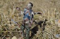 zombie-walking-dead-monster-1303553.jpg