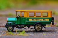 bus-one-auto-model-oldtimer-green-790615.jpg