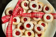 cookie-christmas-cookies-pastries-1065893.jpg