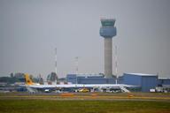 airport-tower-control-airplane-649314.jpg