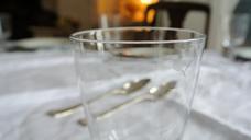 crystal-silverware-dining-351435.jpg