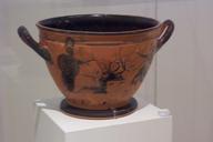 Hercules vs the Hydra vase - Athens Archaeological Museum.jpg