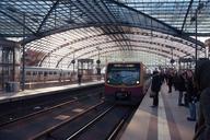 subway-train-station-transportation-924096.jpg