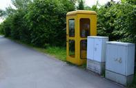 yellow-phone-phone-booth-emergency-358621.jpg