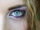 eye-blue-gene-seductive-makeup-881887.jpg