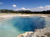 yellowstone-national-park-wyoming-64218.jpg