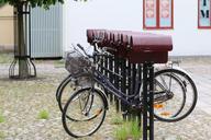 bicycles-courtyard-rain-protection-668574.jpg