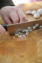 garlic-cut-knife-sharp-blade-613160.jpg